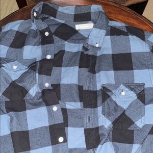 Levi’s - H&M - Everlane - Rothco Flannel Pack (4 pcs)